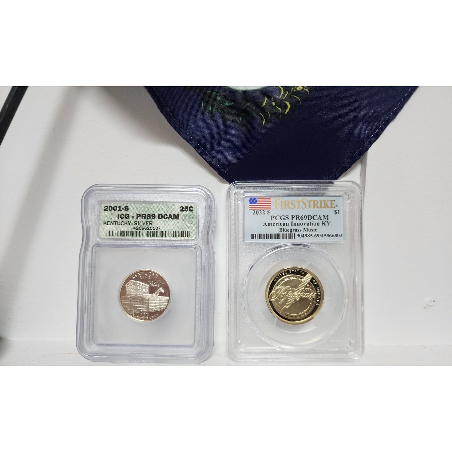Kentucky Heritage Desk Set w/ Silver Quarter & Bluegrass $1 Coin + Flag