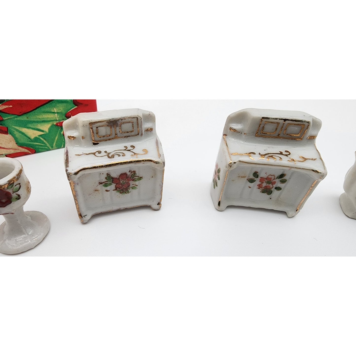 Vintage Porcelain Miniature Dollhouse Furniture Set 19pc Floral 22K Gold Japan