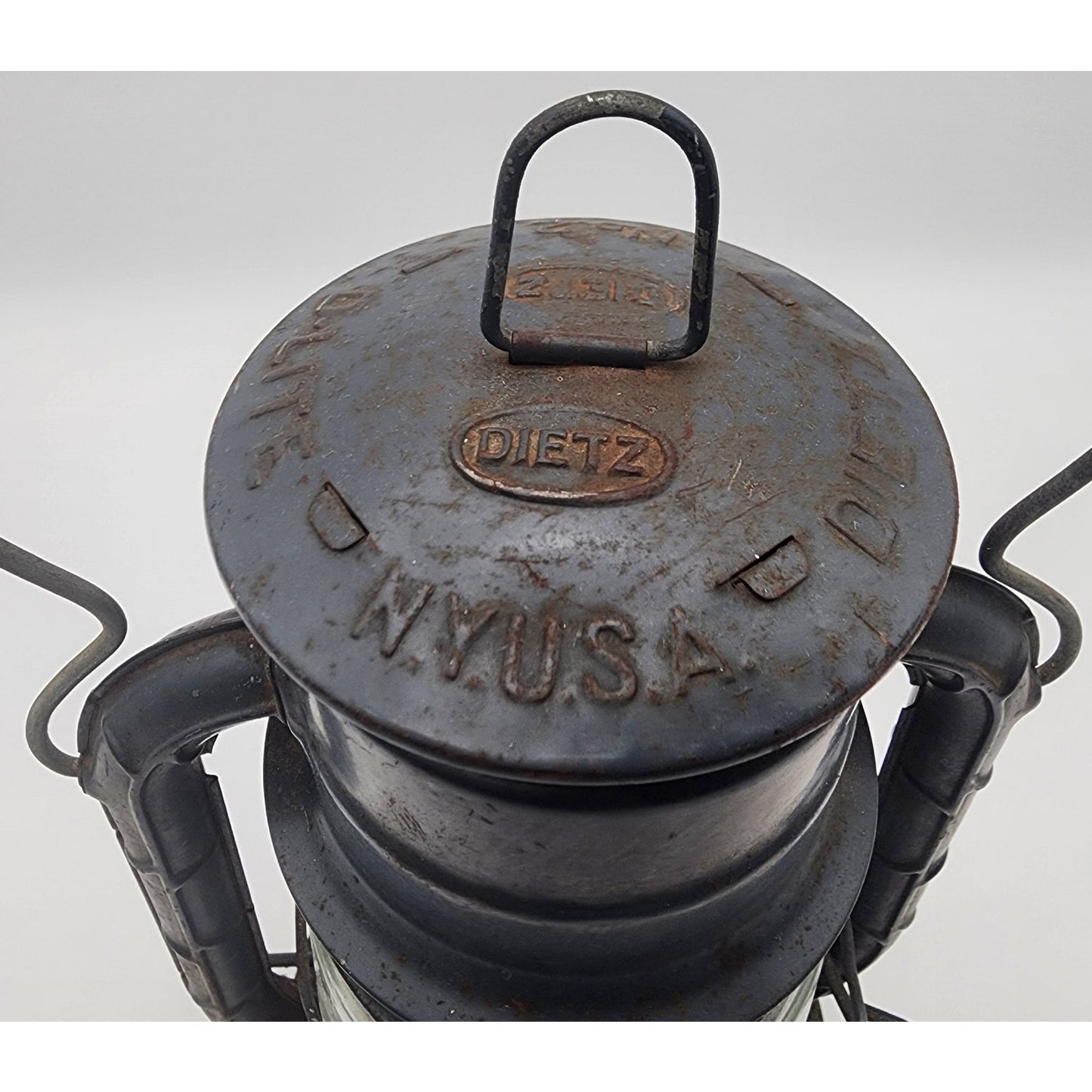 Antique Dietz No.2 D-Lite Kerosene Lantern NY USA LOC-NOB Globe Vintage 1930s