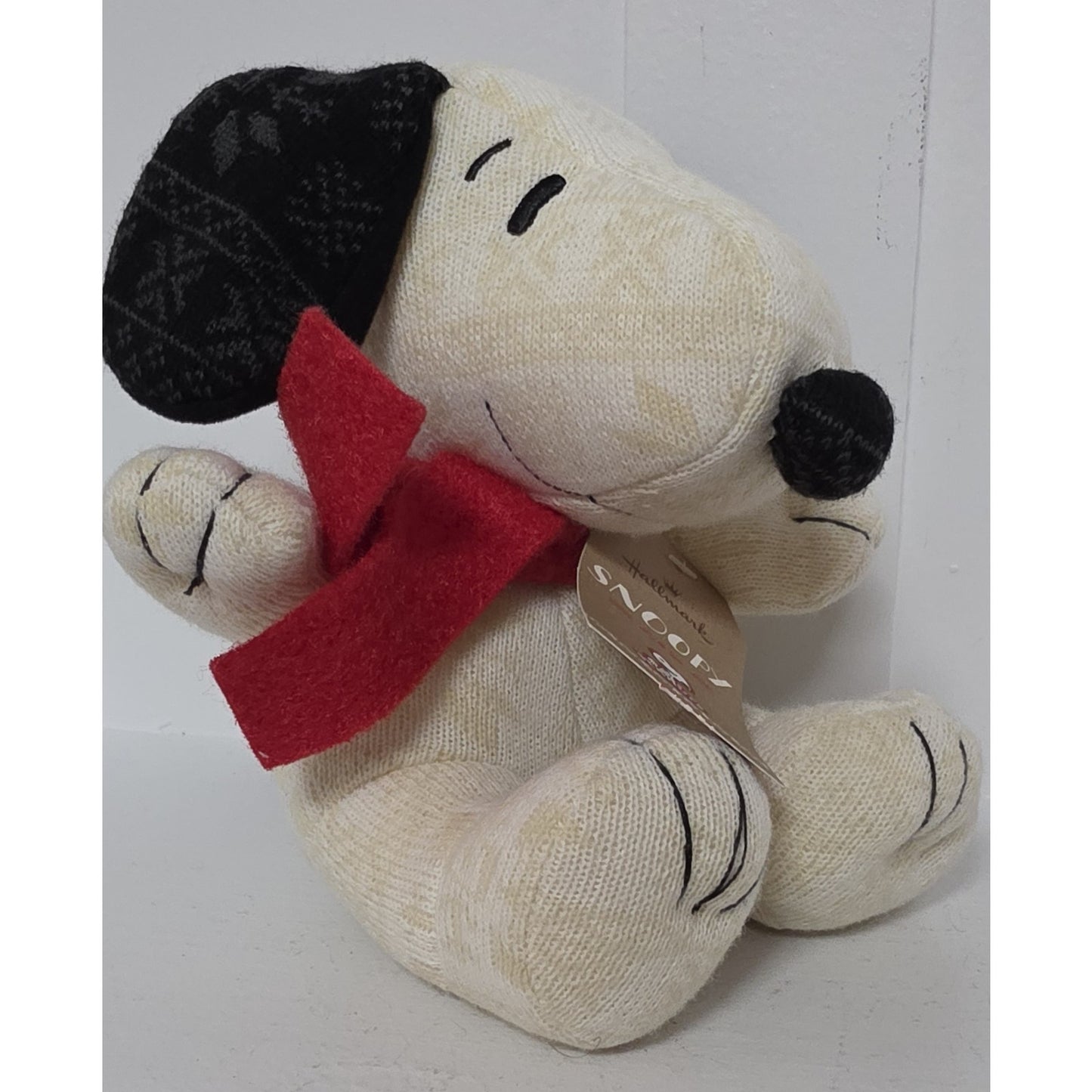 Hallmark Peanuts 2014 Knit Snoopy Plush – Cozy Collectible, Very Clean & Adorable