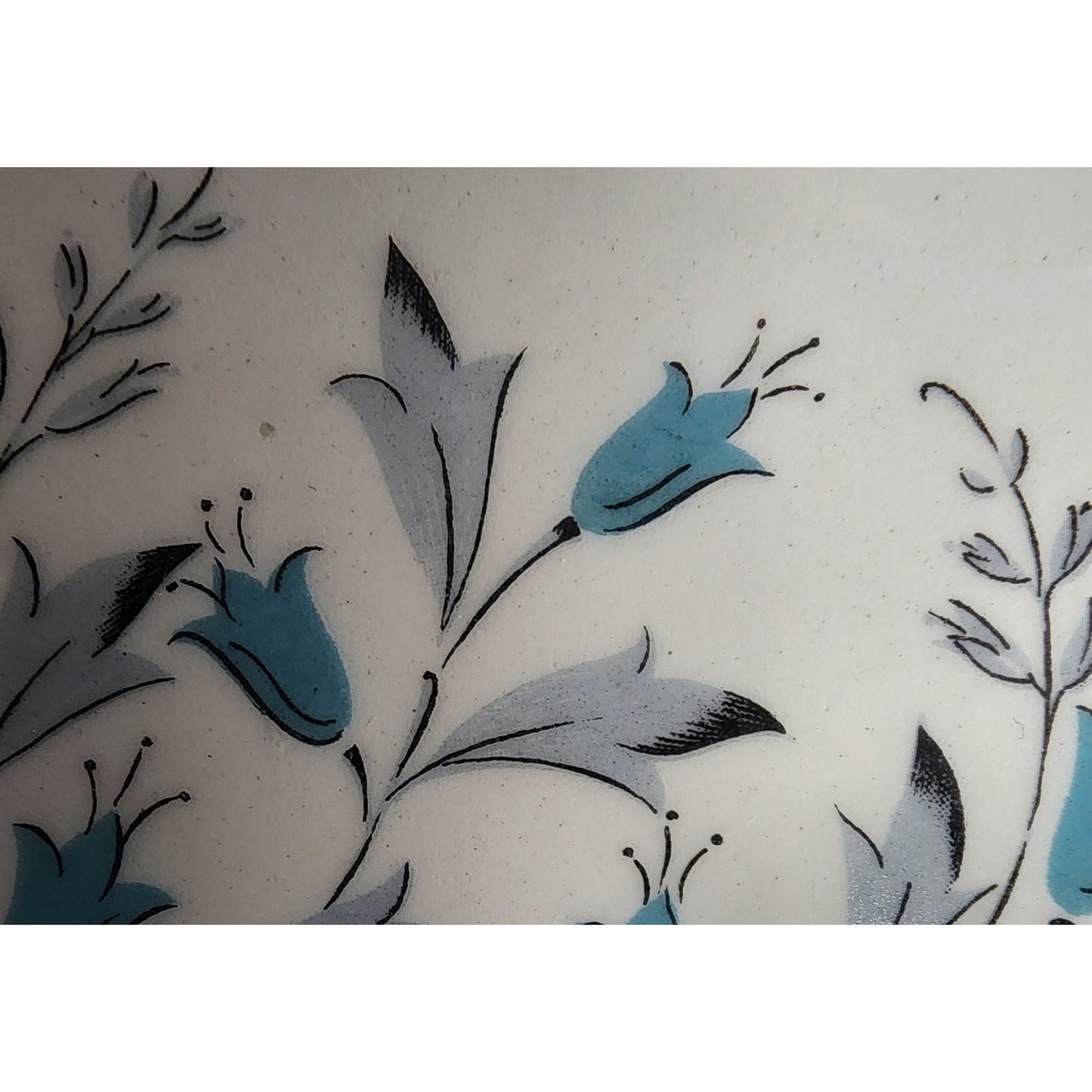 Royal Wessex Ironstone Ambassador 4 Dinner Plates Gold Gilt Scalloped England