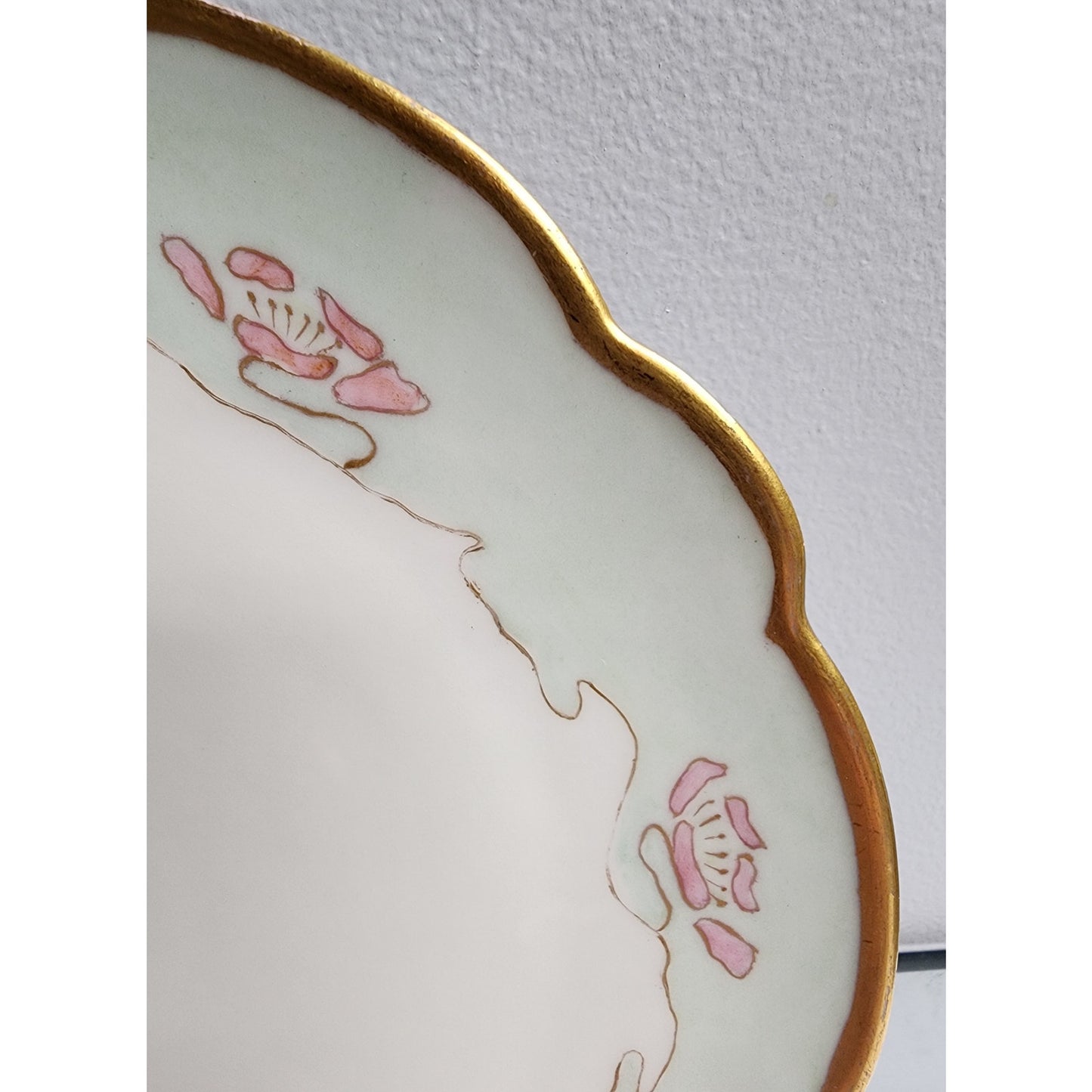 Antique 1918 O.&E.G. Royal Austria HandPainted Plate 8.5" Vienna Floral Gold Rim