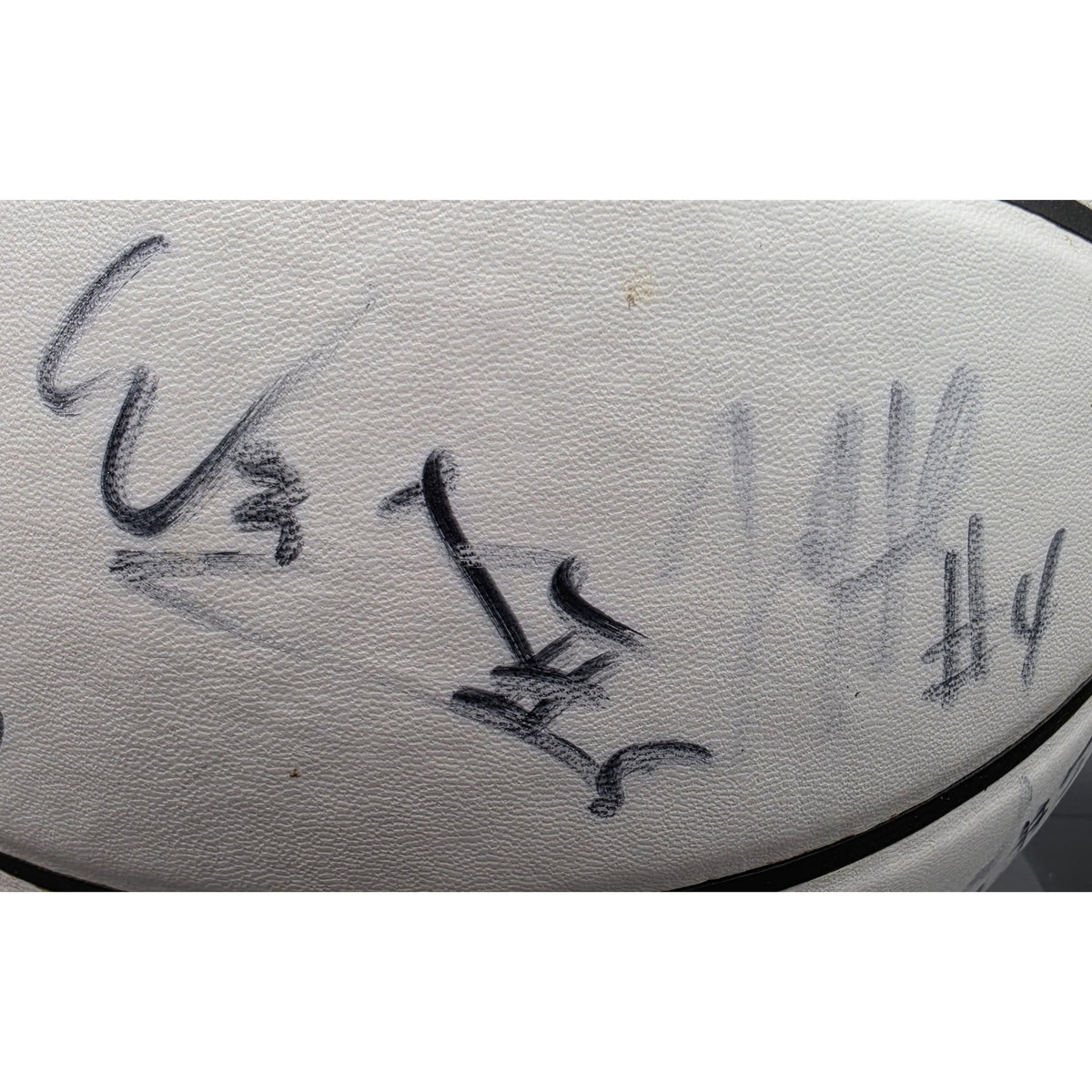 2010-11 Kentucky Wildcats Team Autographed Nike Basketball Calipari Photo Case