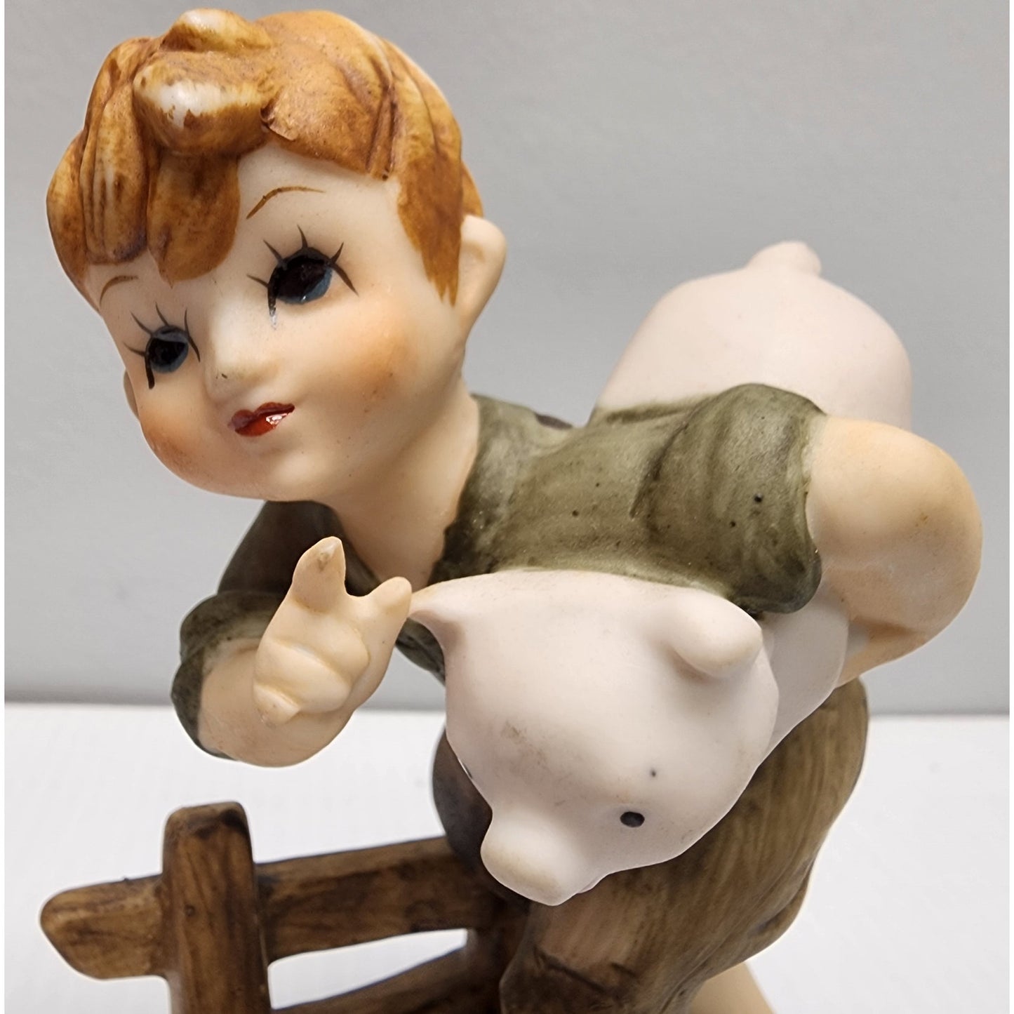 Vintage Norcrest Japan Boy & Girl Figurine Pair Hand Painted 4.75" Collectible