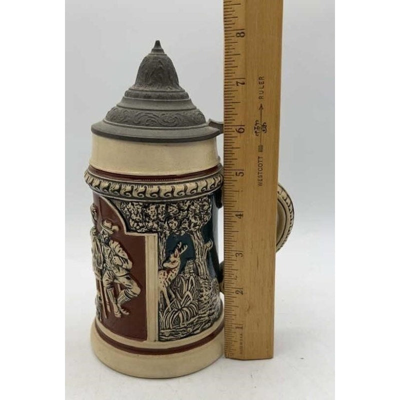 VTG German Beer Stein 0.5L Pewter Lid Relief Scene Marked 1005 Bavaria Style