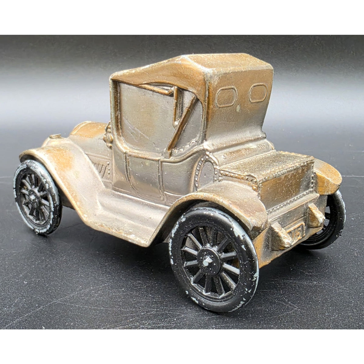 Vintage 1974 Banthrico 1915 Chevrolet Bank Clermont National Metal Car Bronze