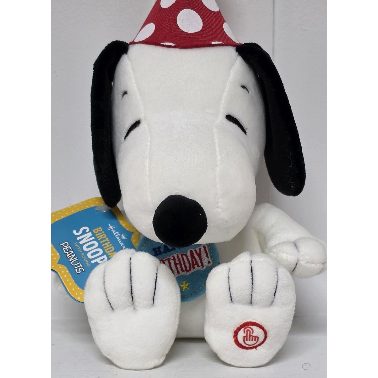 Hallmark Peanuts 2014 Birthday Snoopy Plush – Sound Off, Clean & Adorable