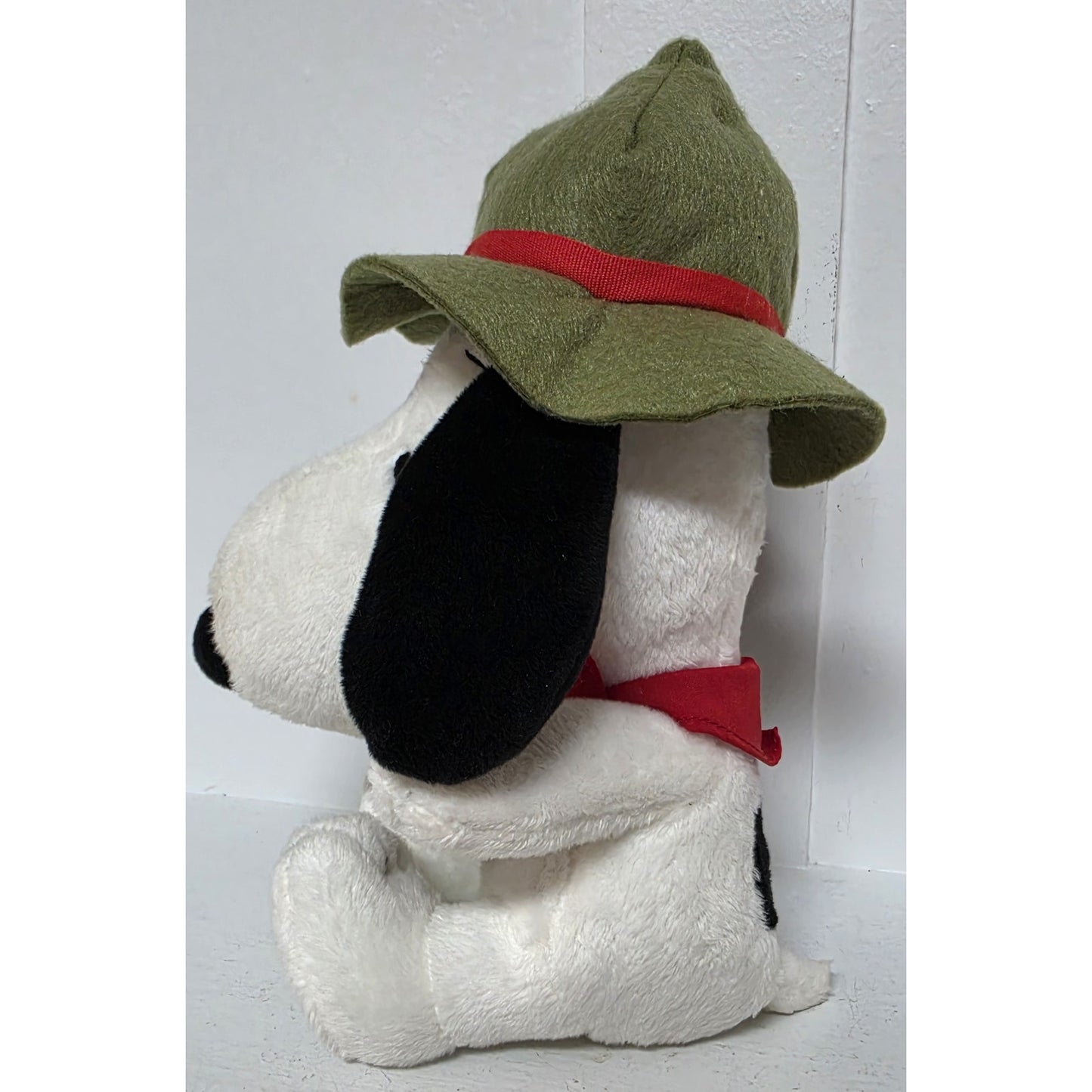 Hallmark Peanuts 2009 Snoopy Plush – Happiness Since 1950, Leather Tag, patina