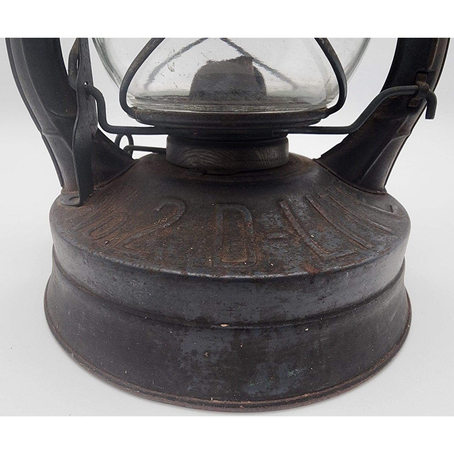 Antique Dietz No.2 D-Lite Kerosene Lantern NY USA LOC-NOB Globe Vintage 1930s