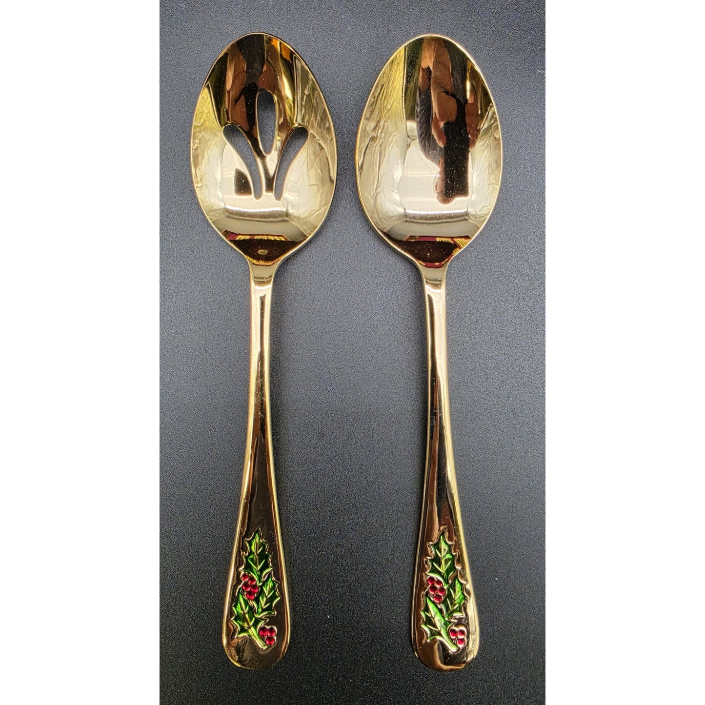 Vintage 42pc Classic Traditions Hollyberry Gold Flatware Set w/ Wood Case - Nice