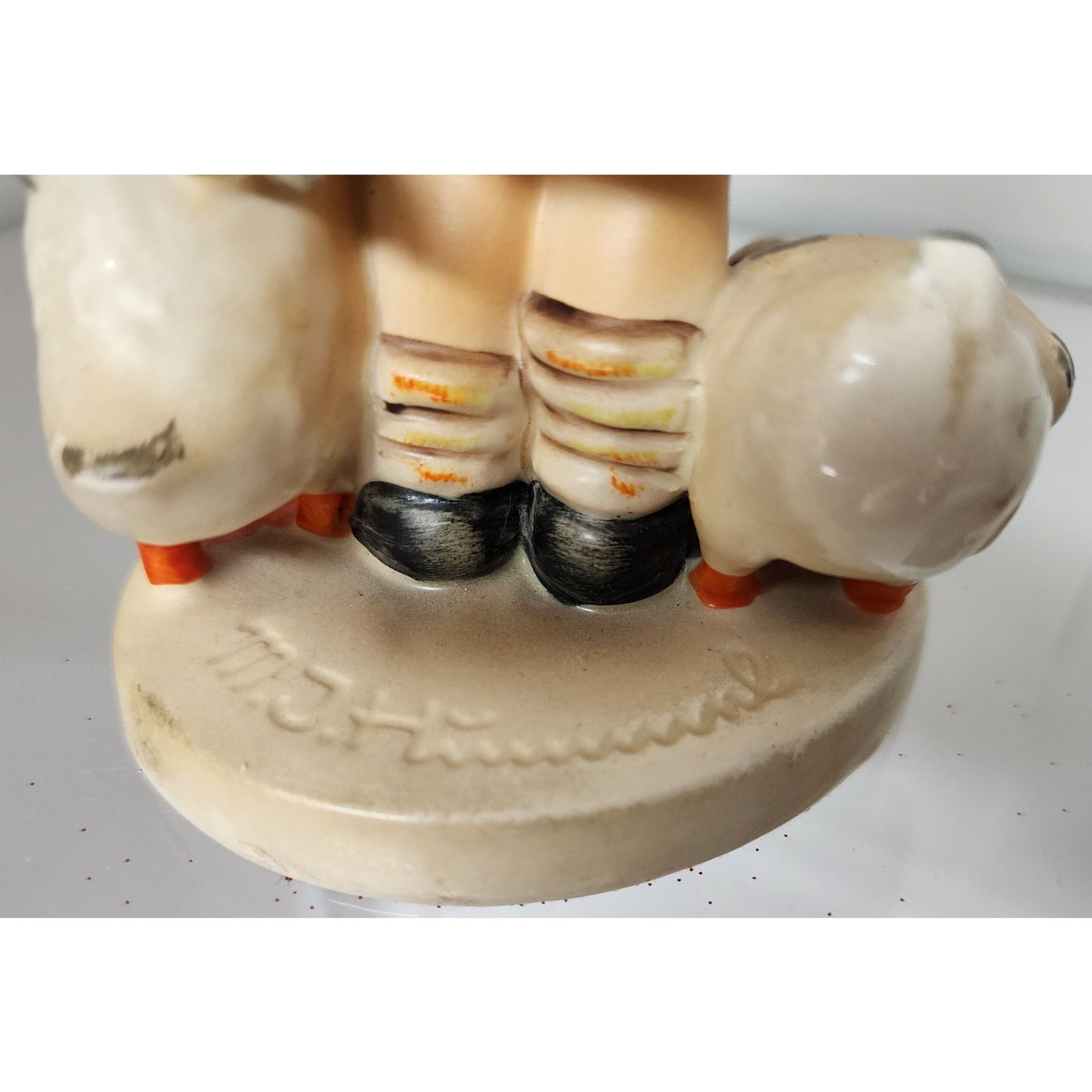 Hummel Goebel Figurine “Be Patient” TMK-2 Full Bee Girl with Ducks 1950s 6.5"