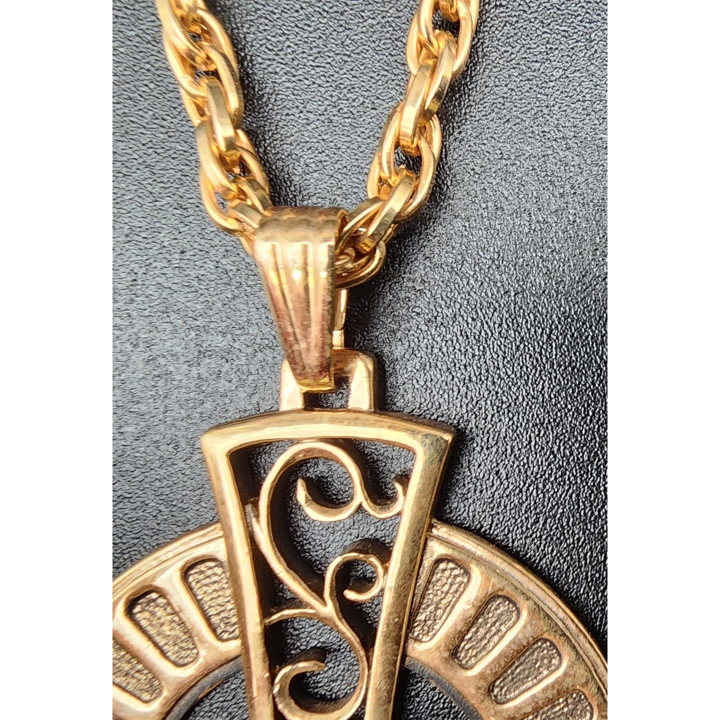 1979 Sarah Coventry Celtic Cross Necklace w/ Amber Gemstone – Limited Edition