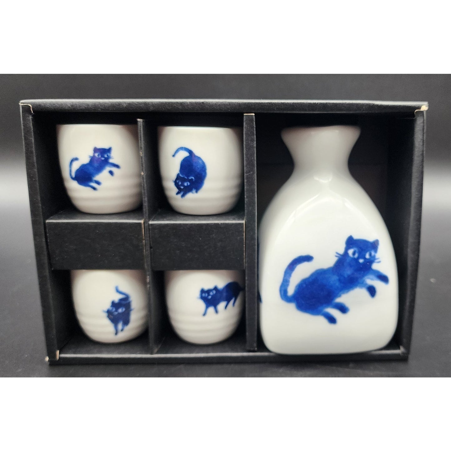Kotobuki Japanese Midnight Blue Cat Sake Set w/ Box – 5pc Ceramic Like New VTG