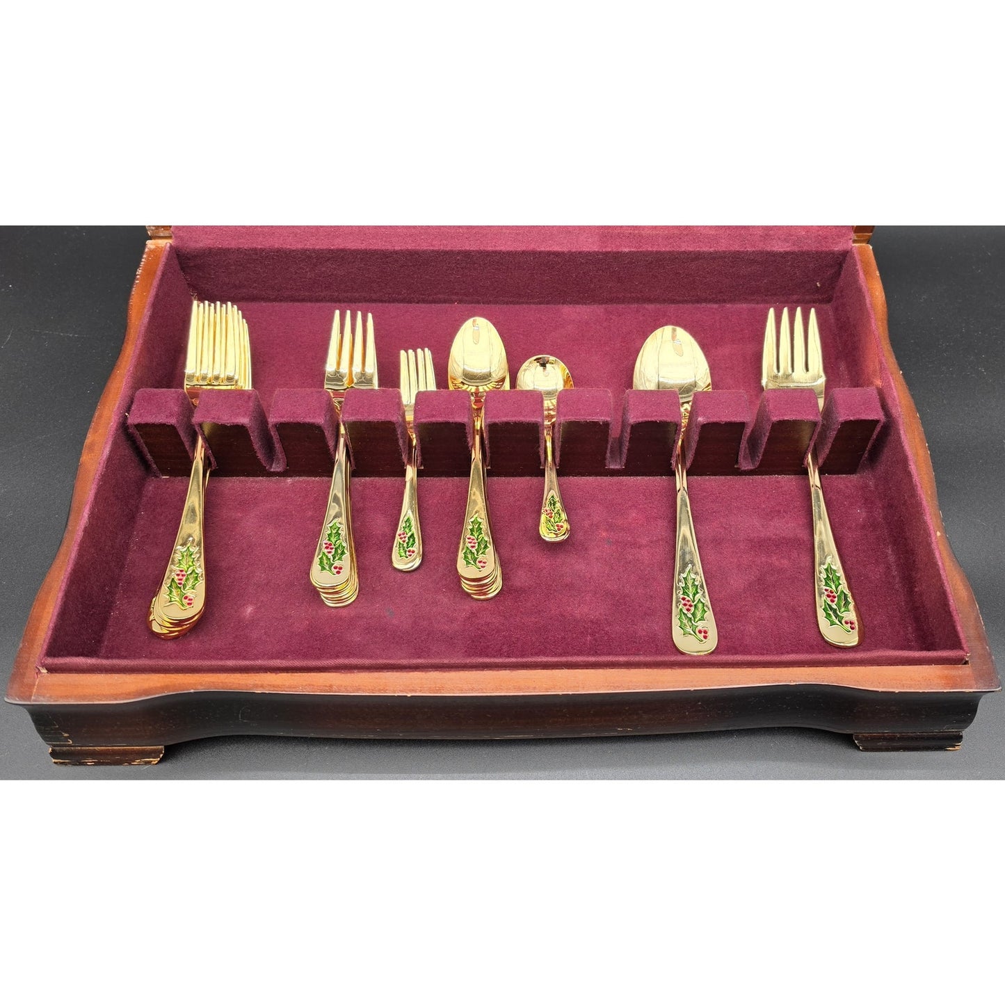 Vintage 42pc Classic Traditions Hollyberry Gold Flatware Set w/ Wood Case - Nice