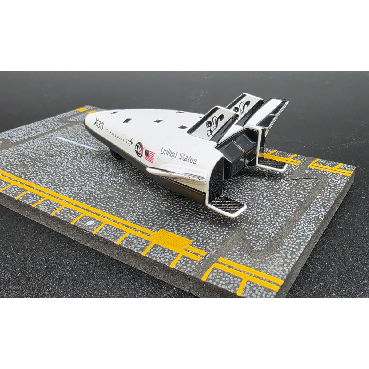 "On the Wings of a Dream” RConely Art & DieCast Space Shuttle Runway Tribute Set
