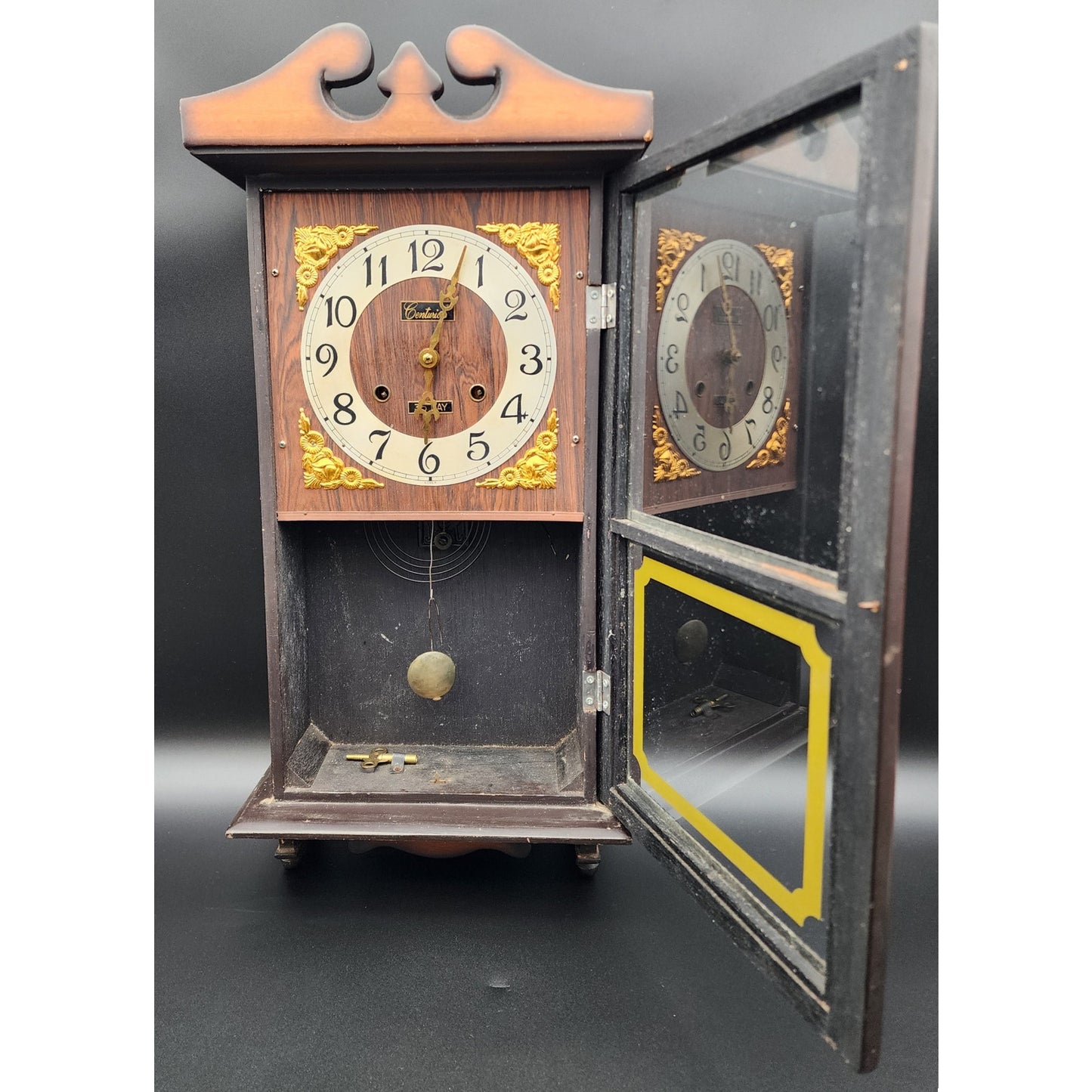 Vintage Centurion 35‑Day Regulator Clock* Korea Wood Case Brass Pendulum Key