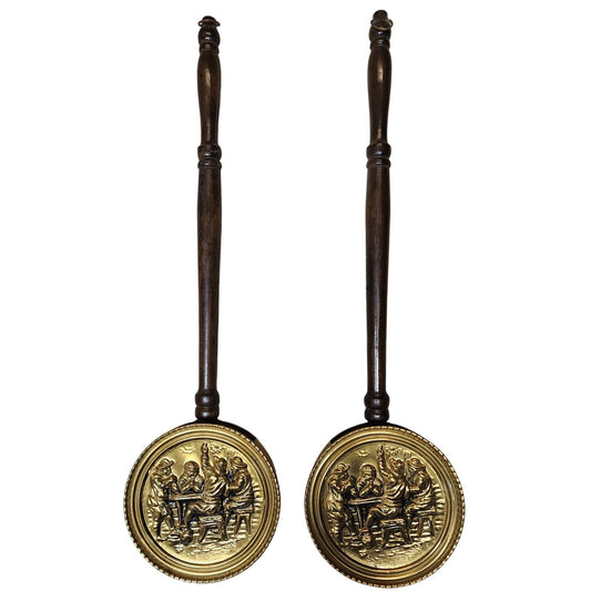 Vtg Pair British Brass Bed Warmers w/ Wooden Handles Pub Bar Scene - England