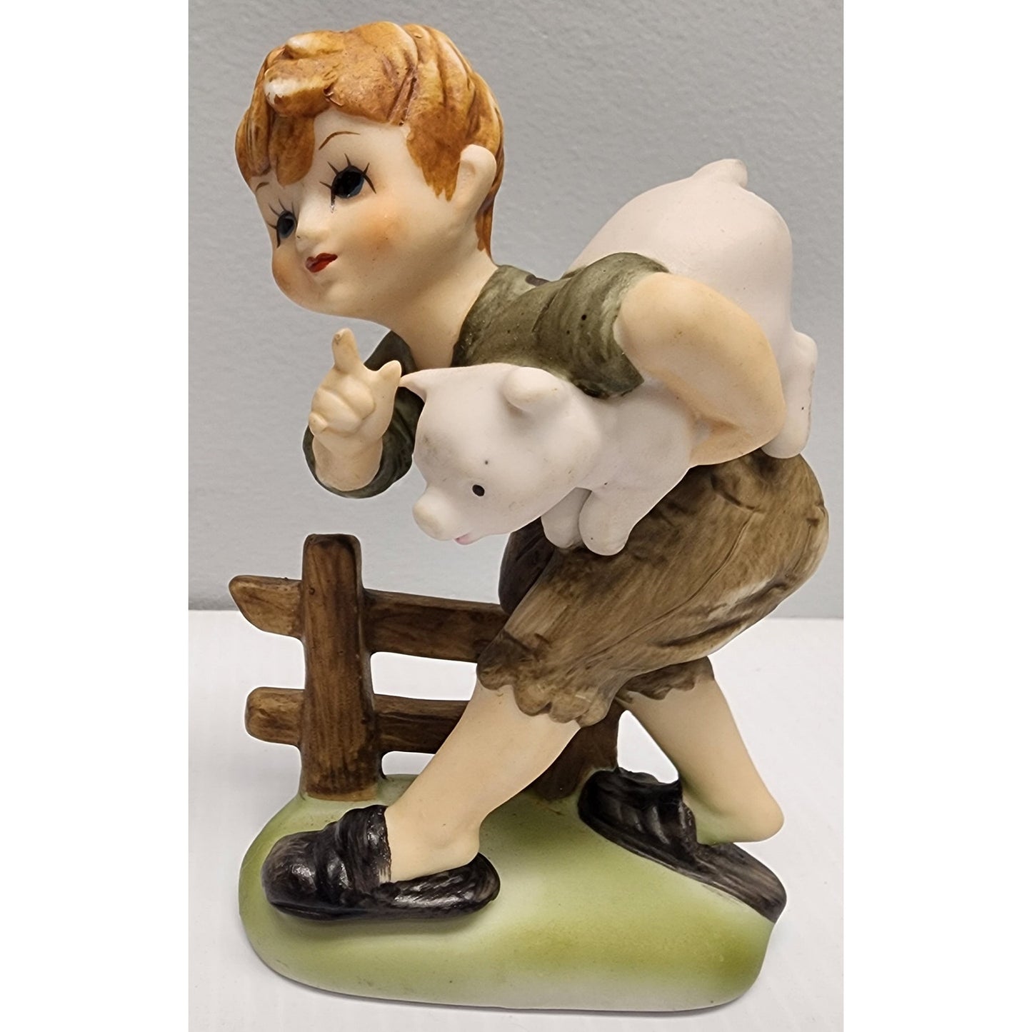 Vintage Norcrest Japan Boy & Girl Figurine Pair Hand Painted 4.75" Collectible