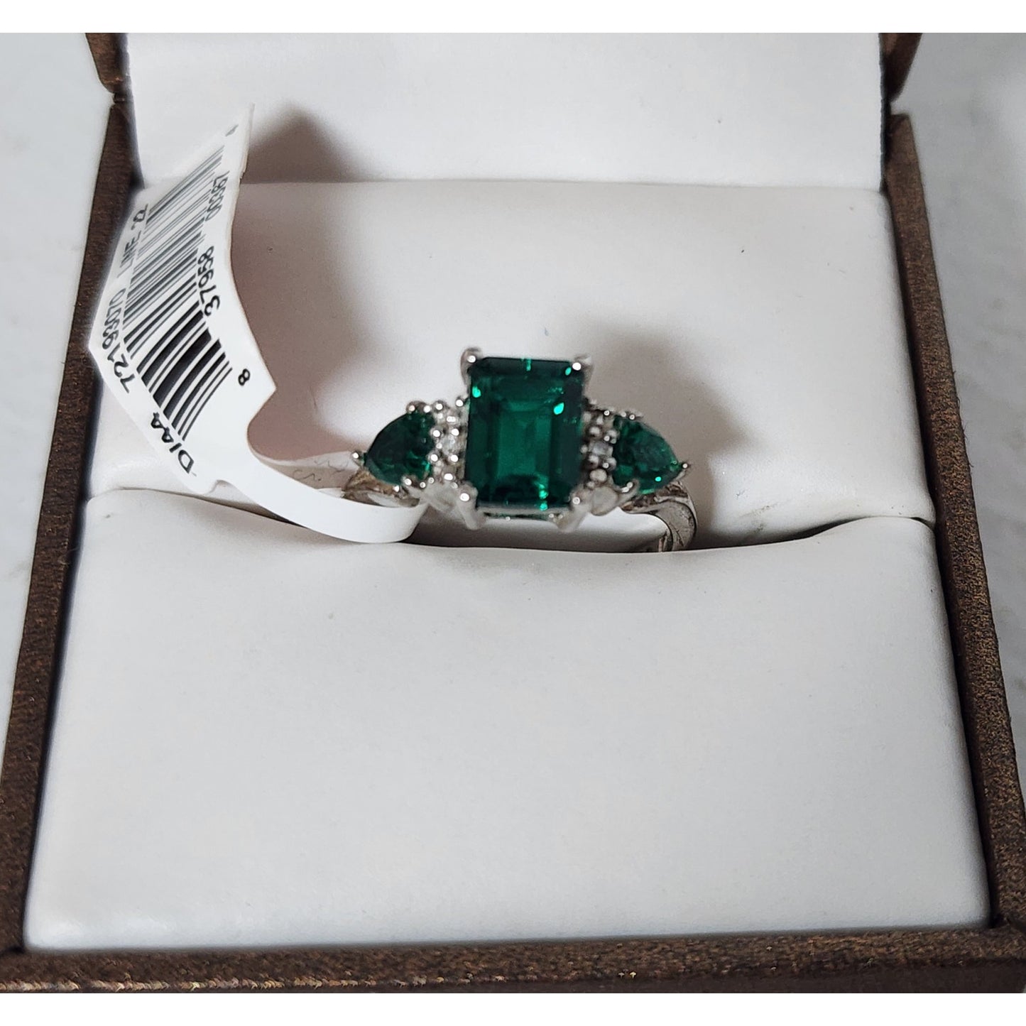 Vintage Sterling Silver Ring w/ Cr Emeralds & Mini Diamonds Size 7 w/ Box