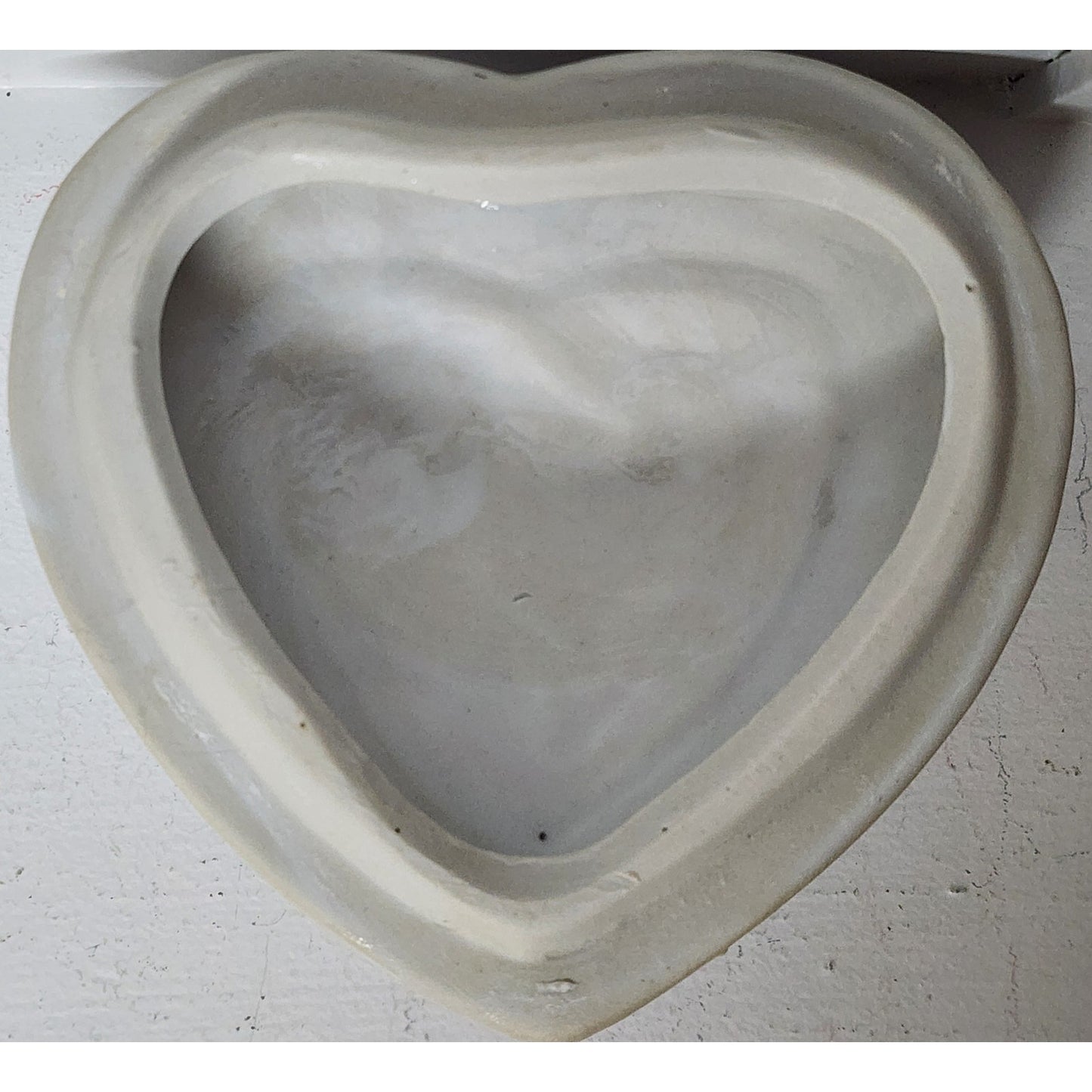 Vintage Porcelain Heart Trinket Box w/ Floral Bouquet & 22K Gold Detailing