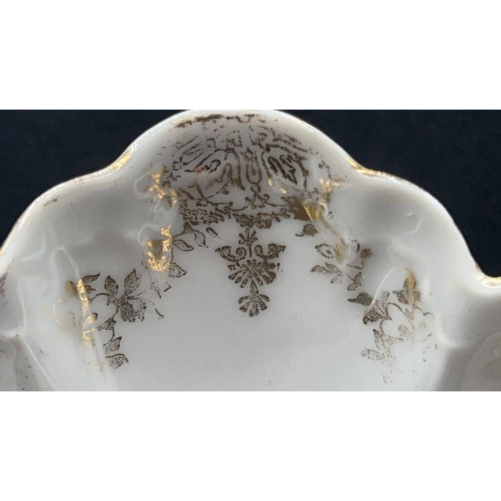 Royal Bavarian Finger Loop Bowl 7" Scalloped Rim Gold Gilt Mythological Scene