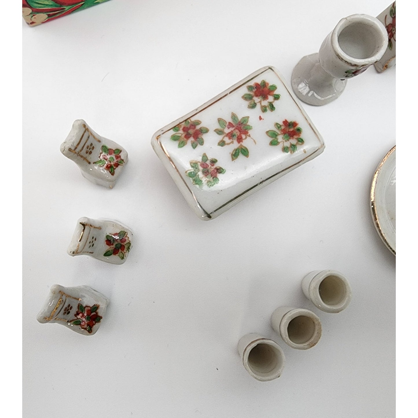 Vintage Porcelain Miniature Dollhouse Furniture Set 19pc Floral 22K Gold Japan