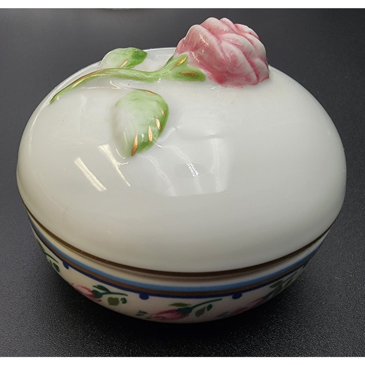 Orient Express Japan Elizabeth Arden Porcelain Rose Candle w/ Lid Vintage