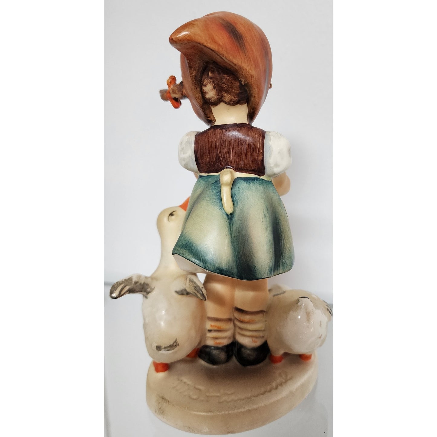 Hummel Goebel Figurine “Be Patient” TMK-2 Full Bee Girl with Ducks 1950s 6.5"