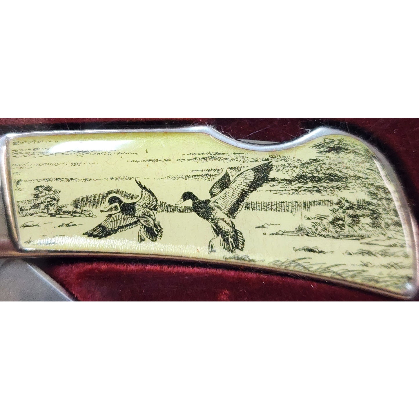 2003 Winchester Wildlife Gift Tin & Knife Set Sealed NOS Ducks Carolina Tool