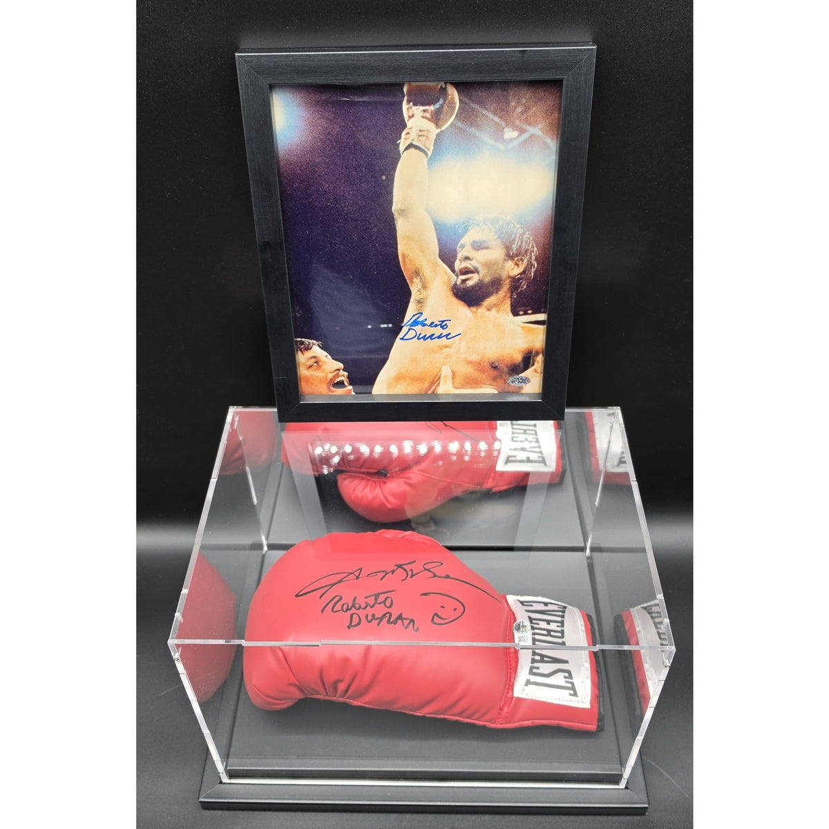 Roberto Duran Signed Everlast Boxing Glove & Framed 8x10 Photo Beckett PAAS COA