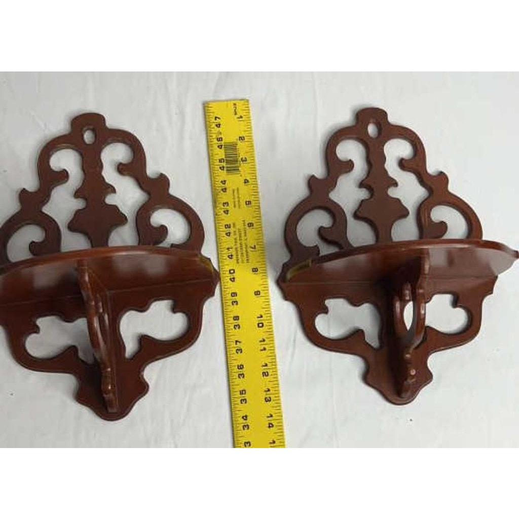 Vintage Butler Scroll Cut Wood Wall Shelf C101 – Ornate 13" Hanging Display
