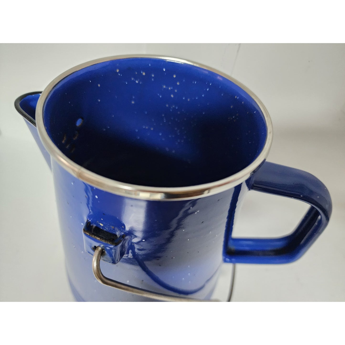 Vintage - Beautiful Blue Speckled Enamelware Water Kettle Pot w/ Handle & Lid