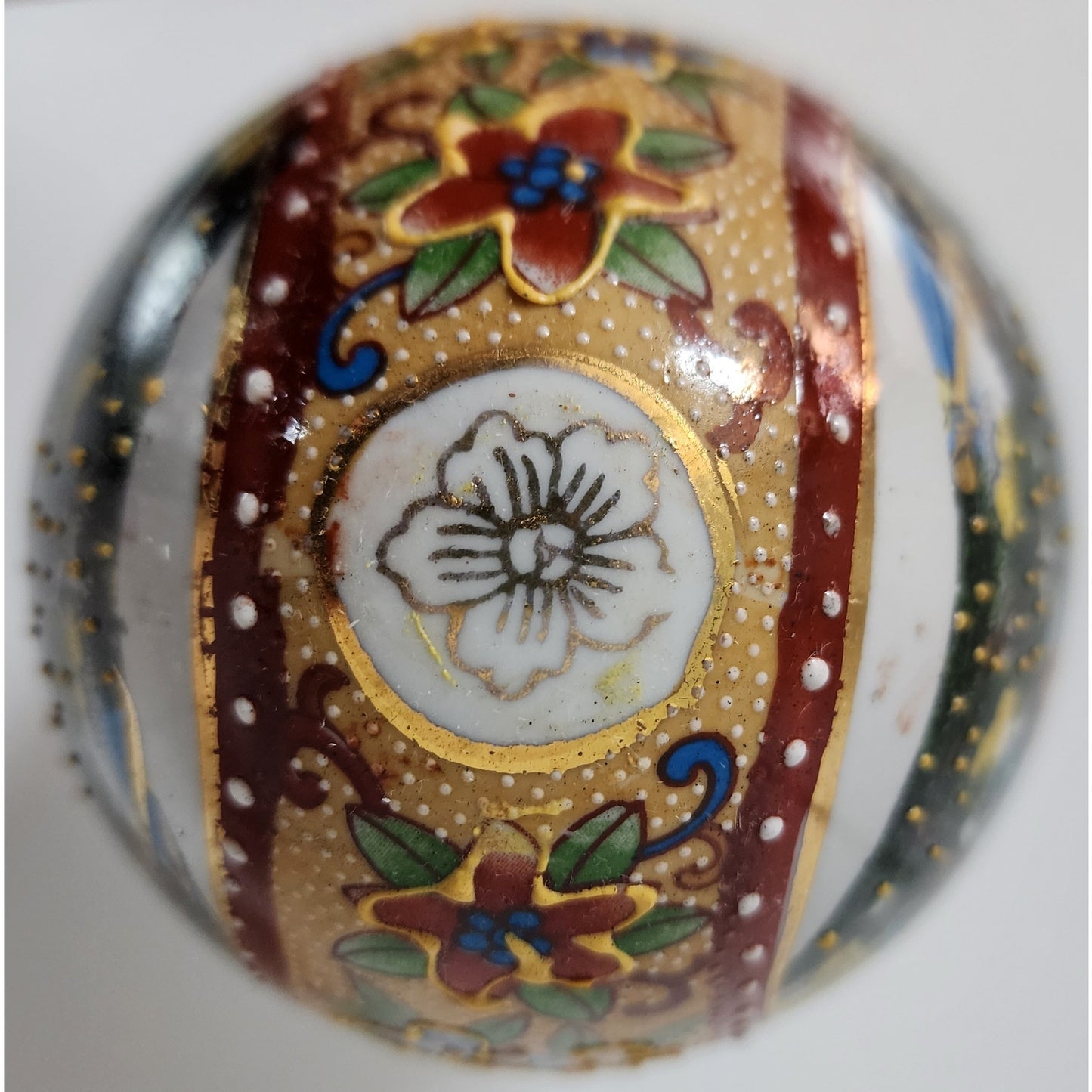 Japanese Porcelain Egg w/ Geisha Garden Scene Gold Gilt Raised Relief -Wood Base