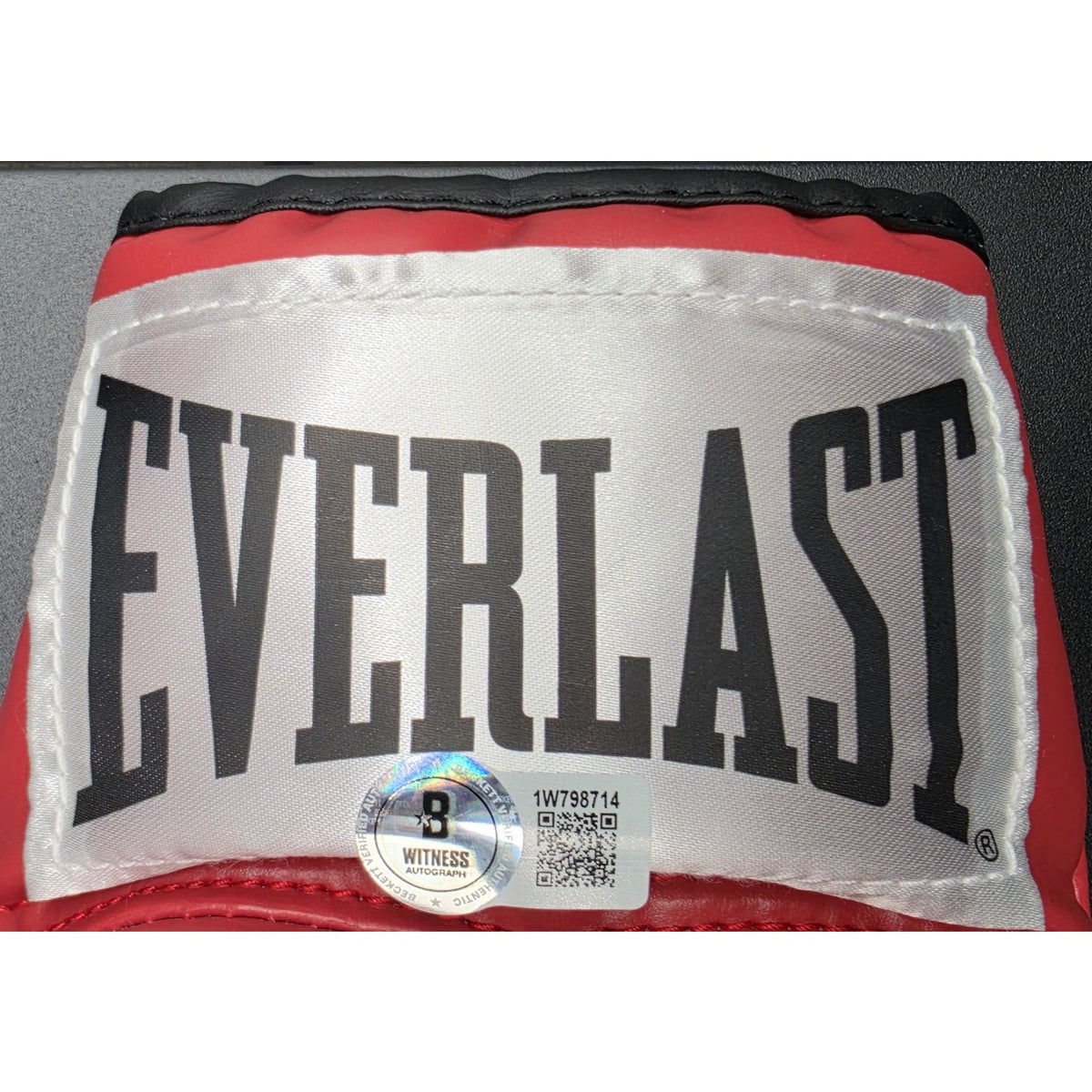 Roberto Duran Signed Everlast Boxing Glove & Framed 8x10 Photo Beckett PAAS COA