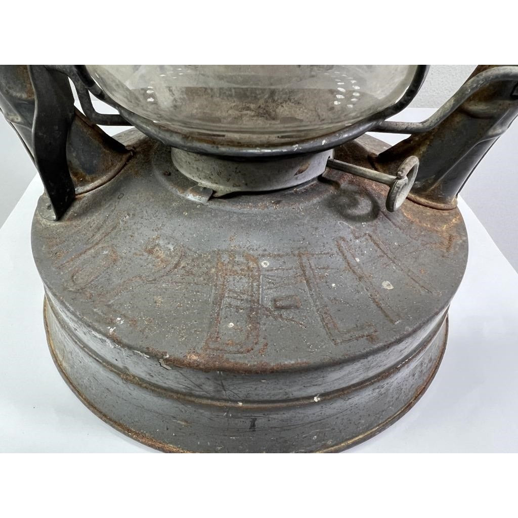 Vintage Dietz No.2 D-Lite Railroad Lantern Made in USA Loc Nob 14″ H